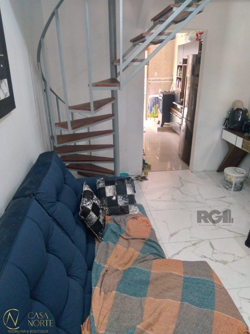 Casa de Condomínio à venda com 2 quartos, 78m², 1 vaga, Avenida Edgar Pires de Castro no bairro Hípica em Porto Alegre