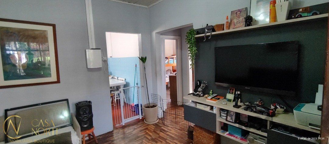 Casa à venda com 5 quartos, 425m², 2 suítes, Rua Jaguari no bairro Cristal em Porto Alegre