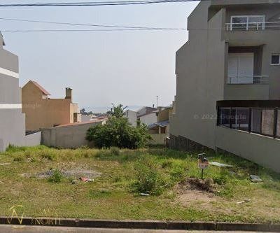 Terreno à venda  com 224m², Rua Henrique Anawate no bairro Guarujá em Porto Alegre