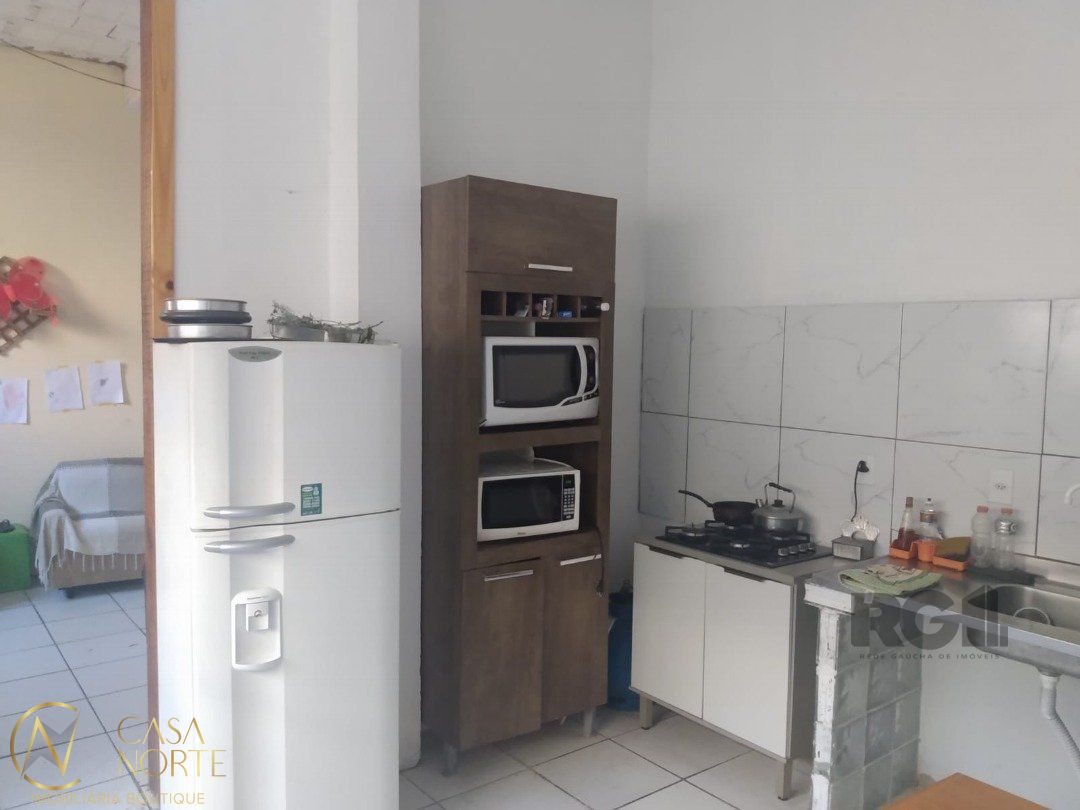 Casa à venda com 2 quartos, 396m², 10 vagas, Rua Pedro Boticario no bairro Glória em Porto Alegre