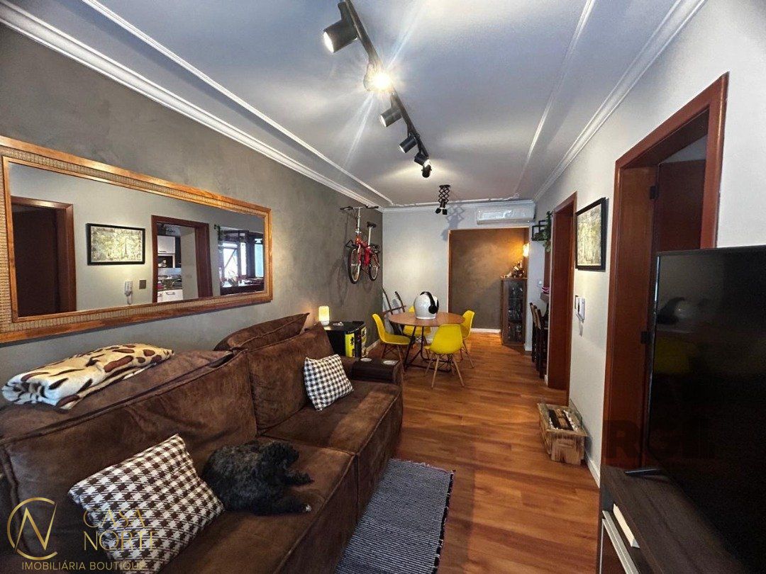 Apartamento à venda com 3 quartos, 90m², 1 suíte, 2 vagas, Rua Dea Coufal no bairro Ipanema em Porto Alegre