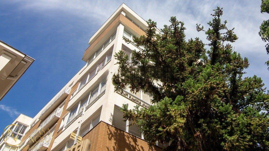 Apartamento à venda com 2 quartos, 88m², 2 suítes, 2 vagas, Avenida Itajaí no bairro Petrópolis em Porto Alegre