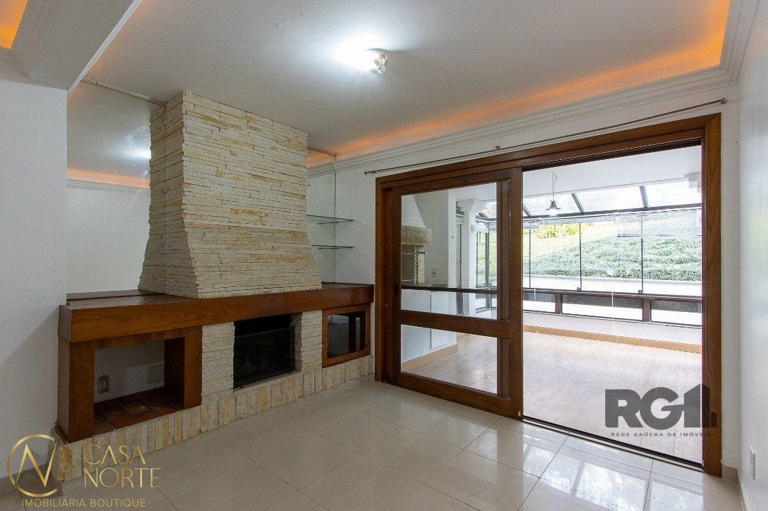 Apartamento à venda com 3 quartos, 137m², 1 suíte, 2 vagas, Rua Dea Coufal no bairro Ipanema em Porto Alegre