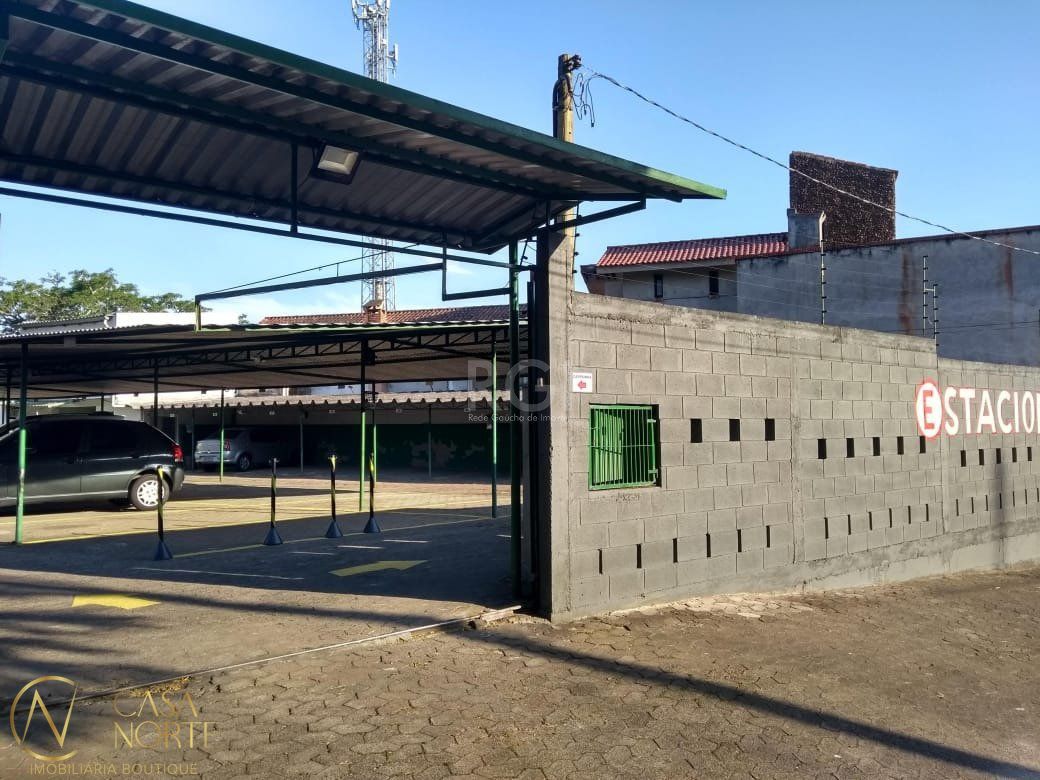 Terreno à venda  com 992m², Rua São Benedito no bairro Jardim do Salso em Porto Alegre