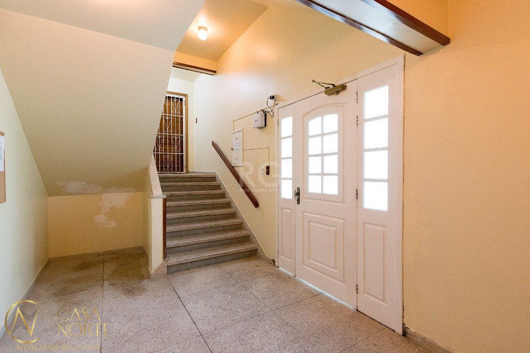 Apartamento à venda com 3 quartos, 81m², 1 vaga, Rua Orfanotrofio no bairro Santa Tereza em Porto Alegre