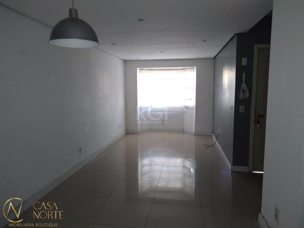 Casa de Condomínio à venda com 3 quartos, 108m², 1 suíte, 2 vagas, Rua Banco Ingles no bairro Santa Tereza em Porto Alegre