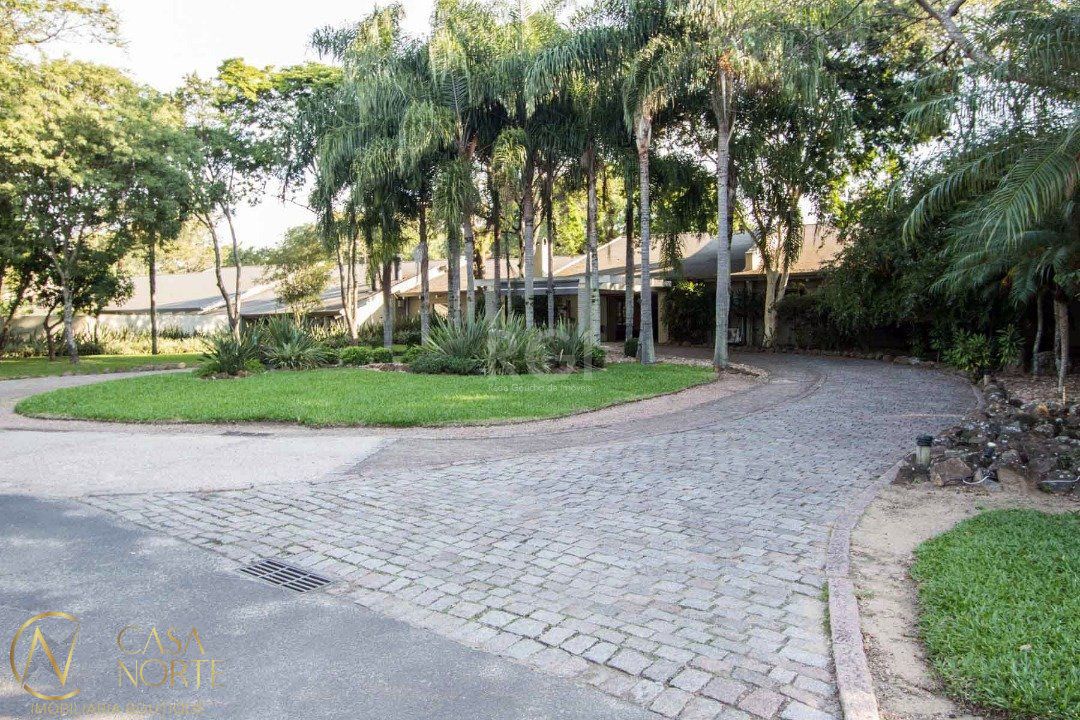 Terreno à venda  com 1000m², Avenida Juca Batista no bairro Belém Novo em Porto Alegre