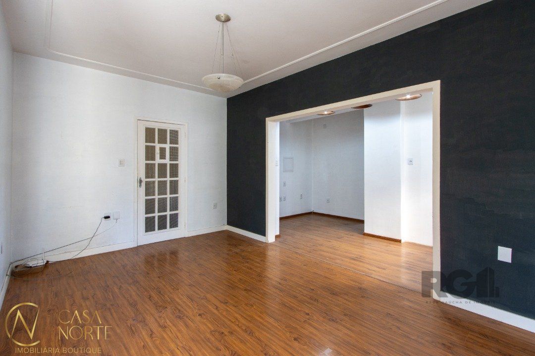 Apartamento à venda com 2 quartos, 73m², Avenida Ganzo no bairro Menino Deus em Porto Alegre