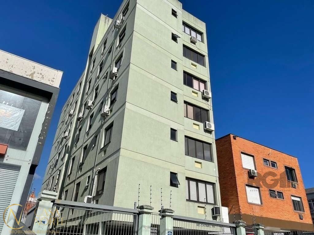 Apartamento à venda com 3 quartos, 104m², 1 vaga, Avenida Doutor Carlos Barbosa no bairro Medianeira em Porto Alegre