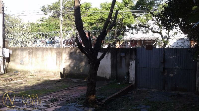 Terreno à venda  com 484m², Rua Coronel Claudino no bairro Cristal em Porto Alegre
