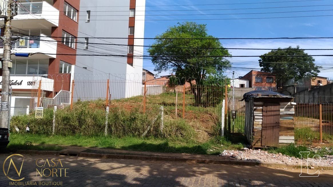 Terreno à venda  com 572m², Rua Doutor Barcelos no bairro Tristeza em Porto Alegre