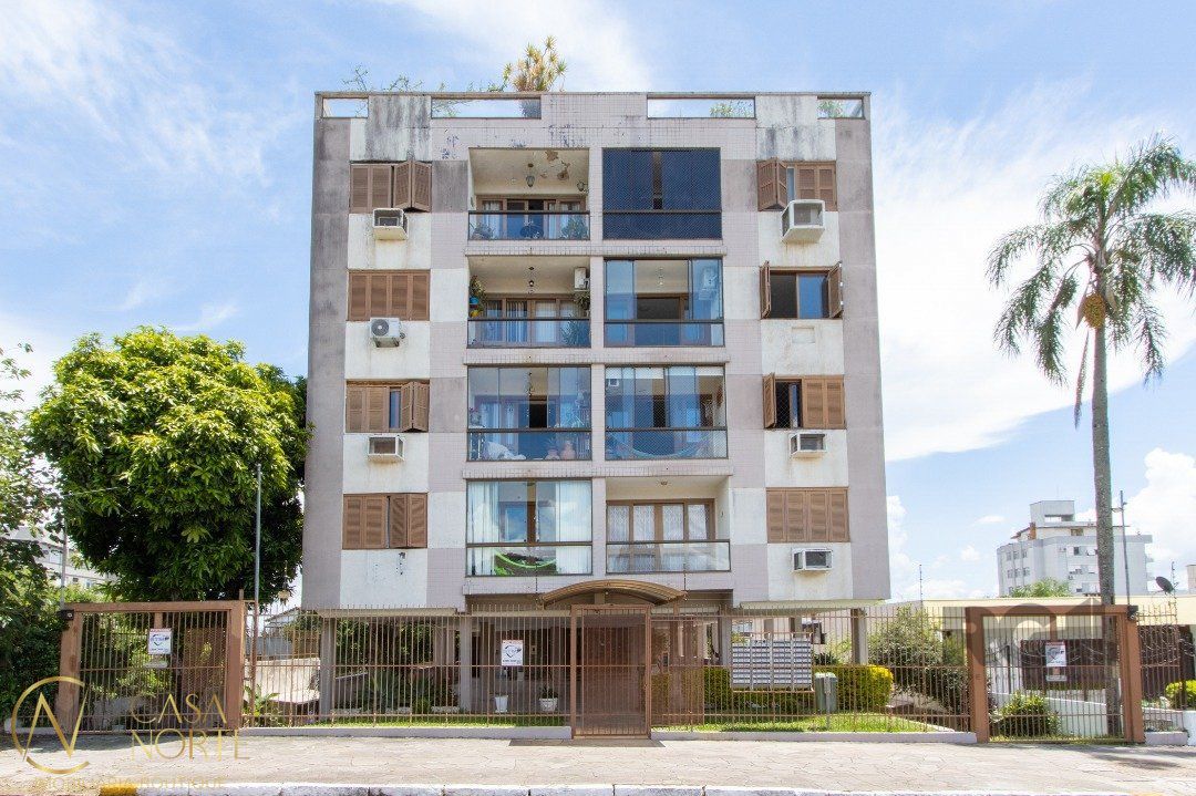 Apartamento à venda com 2 quartos, 80m², 1 vaga, Rua Jataí no bairro Cristal em Porto Alegre
