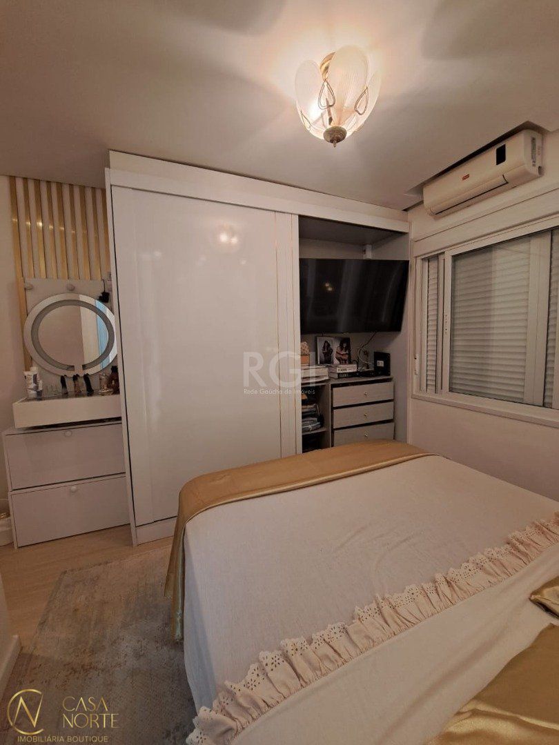 Apartamento à venda com 3 quartos, 83m², 1 suíte, 1 vaga, Rua Dea Coufal no bairro Ipanema em Porto Alegre
