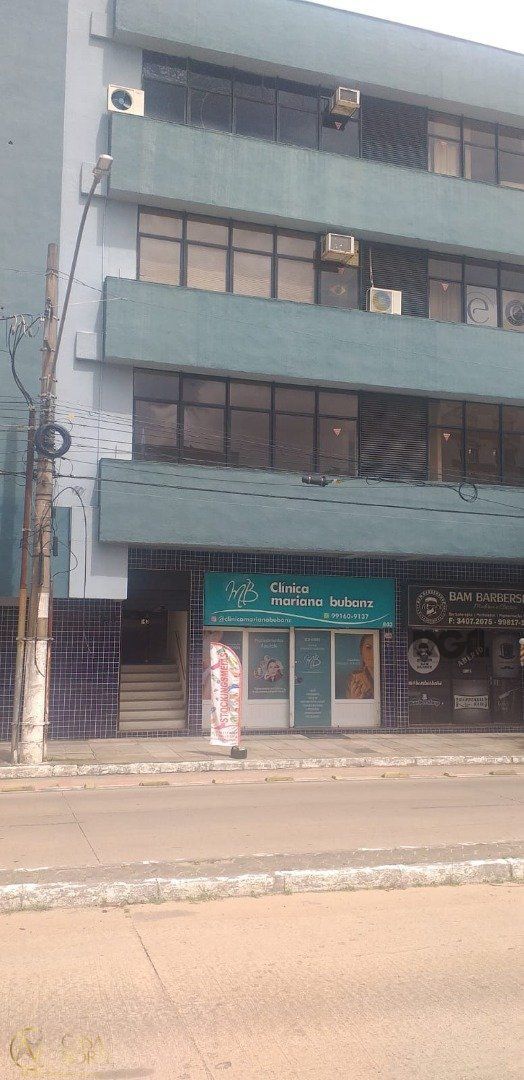 Sala Comercial à venda , 30m², Avenida Érico Veríssimo no bairro Menino Deus em Porto Alegre