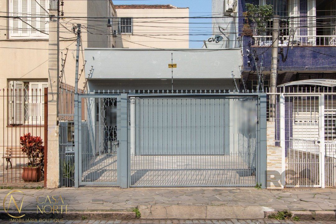 Casa à venda com 3 quartos, 100m², 2 suítes, 1 vaga, Rua Alberto Torres no bairro Cidade Baixa em Porto Alegre