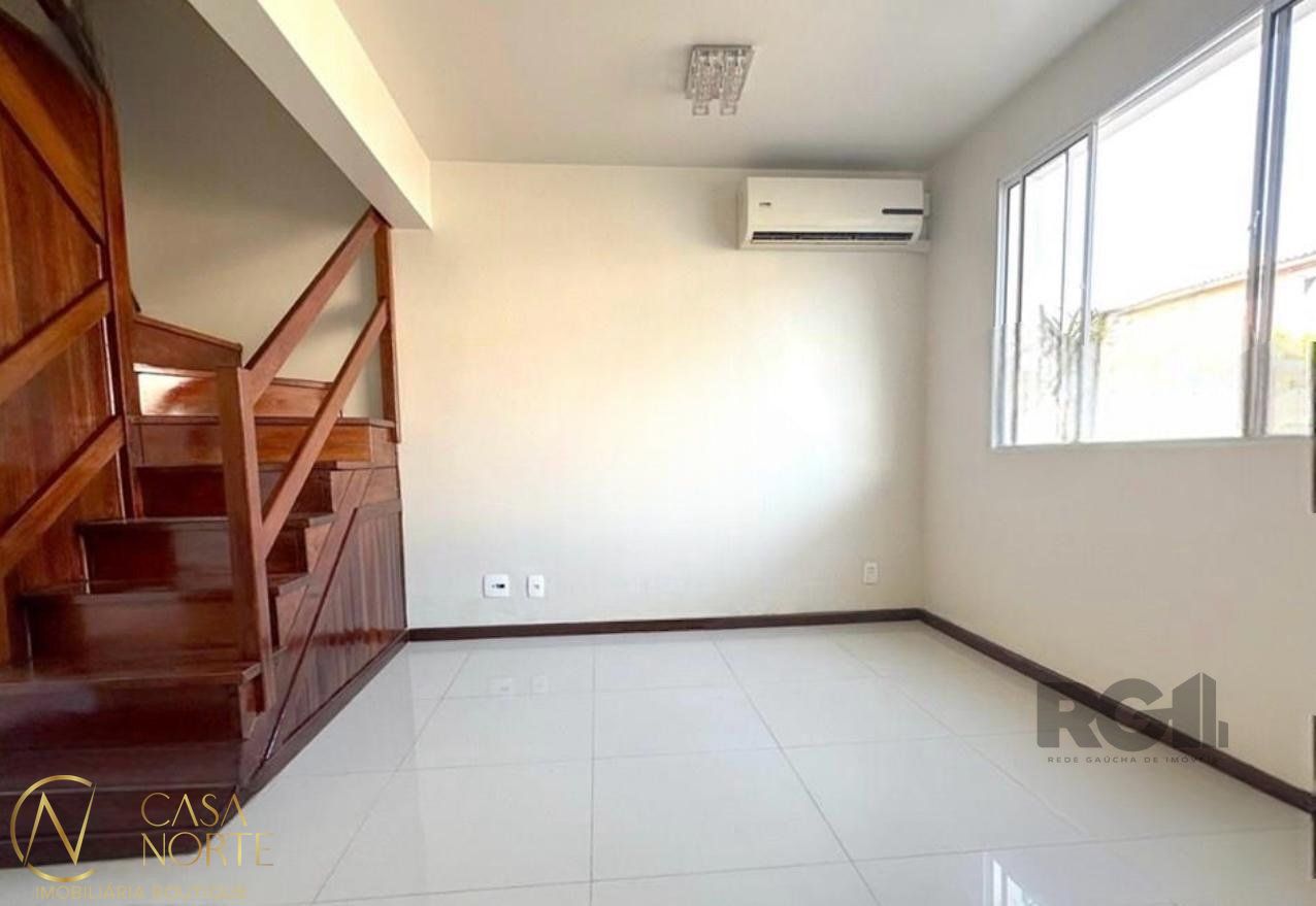 Casa de Condomínio à venda com 3 quartos, 73m², 1 vaga, Avenida Faria Lobato no bairro Sarandi em Porto Alegre