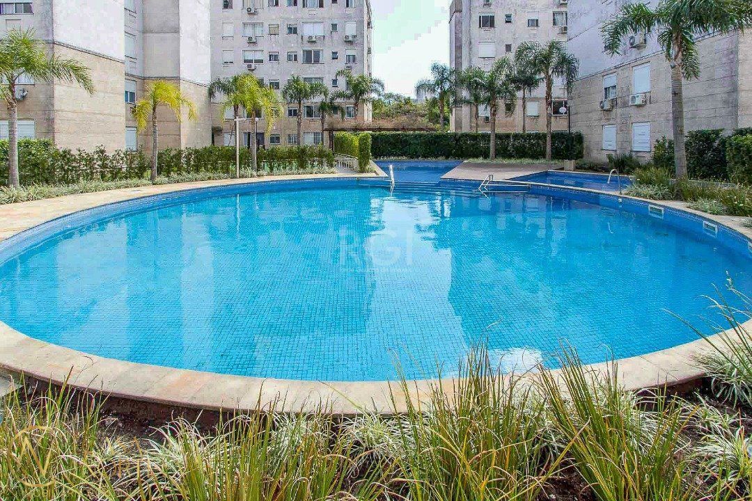 Apartamento à venda com 3 quartos, 61m², 1 suíte, 1 vaga, Avenida Juca Batista no bairro Cavalhada em Porto Alegre