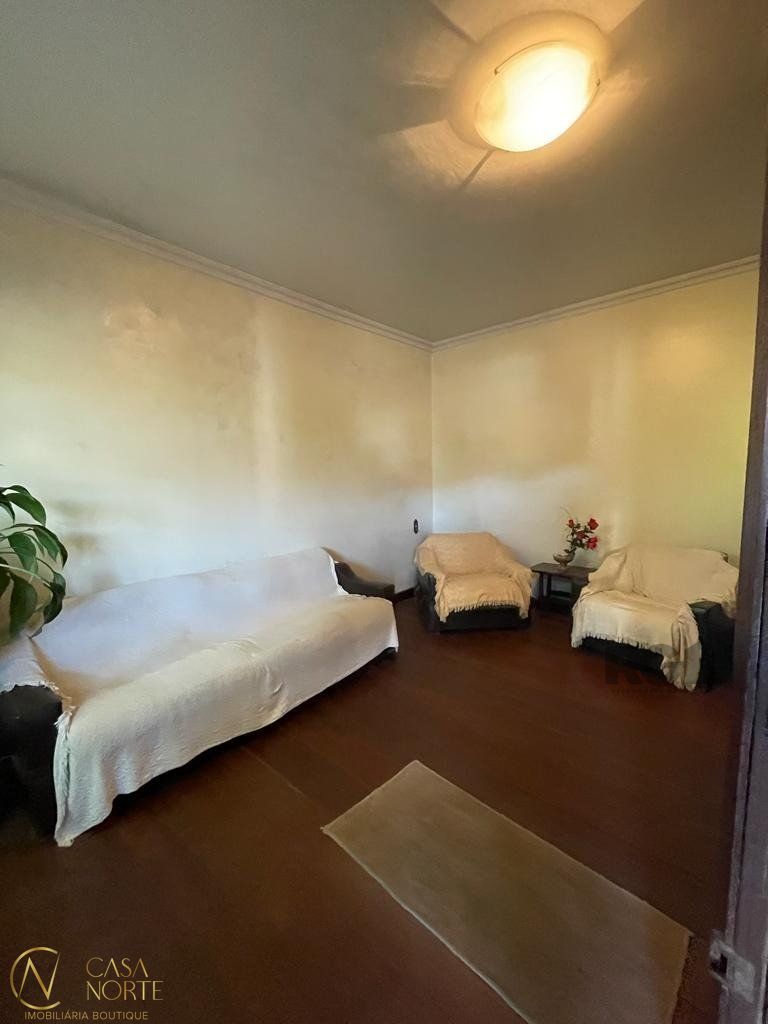 Casa à venda com 3 quartos, 130m², 1 suíte, 3 vagas, Rua Horizontina no bairro Cavalhada em Porto Alegre