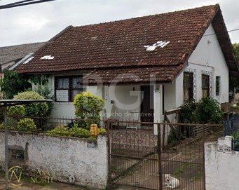 Terreno à venda  com 319m², Rua João Mora no bairro Camaquã em Porto Alegre