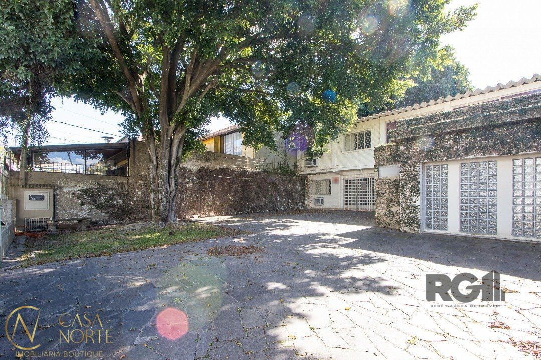 Casa Comercial à venda , 181m², 10 vagas, Rua Iete no bairro Tristeza em Porto Alegre