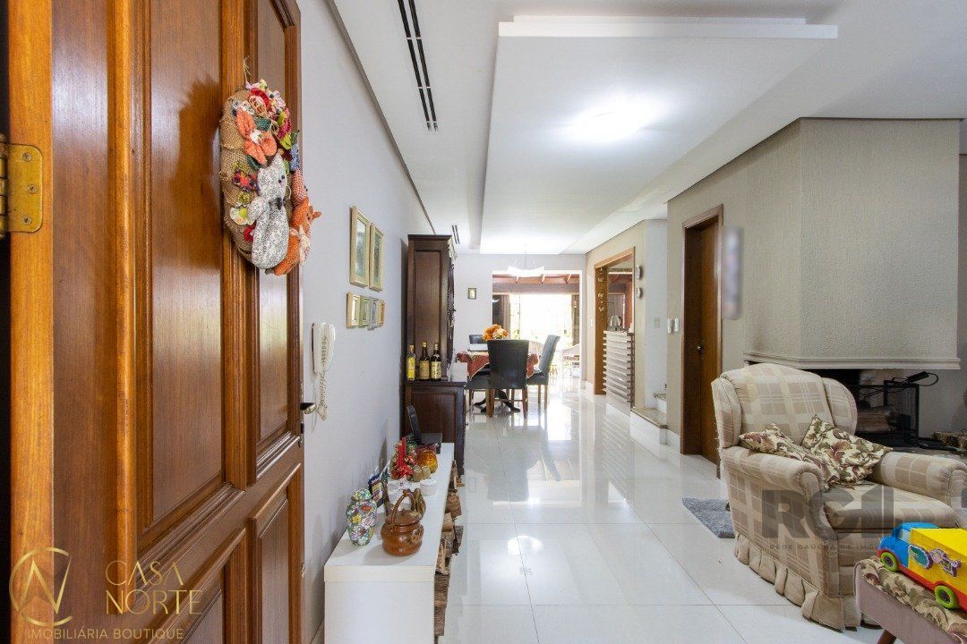 Casa de Condomínio à venda com 3 quartos, 86m², 1 suíte, 2 vagas, Avenida João Salomoni no bairro Vila Nova em Porto Alegre