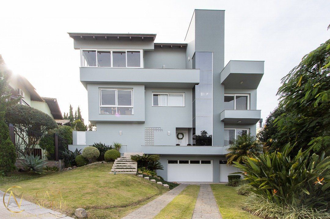 Casa de Condomínio à venda com 3 quartos, 700m², 1 suíte, 4 vagas, Rua Alcebíades Antônio dos Santos no bairro Nonoai em Porto Alegre