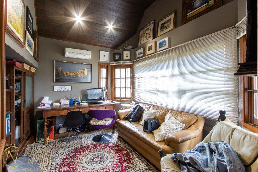 Casa à venda com 3 quartos, 329m², 3 suítes, 3 vagas, Rua Edgar Luiz Schneider no bairro Jardim Isabel em Porto Alegre