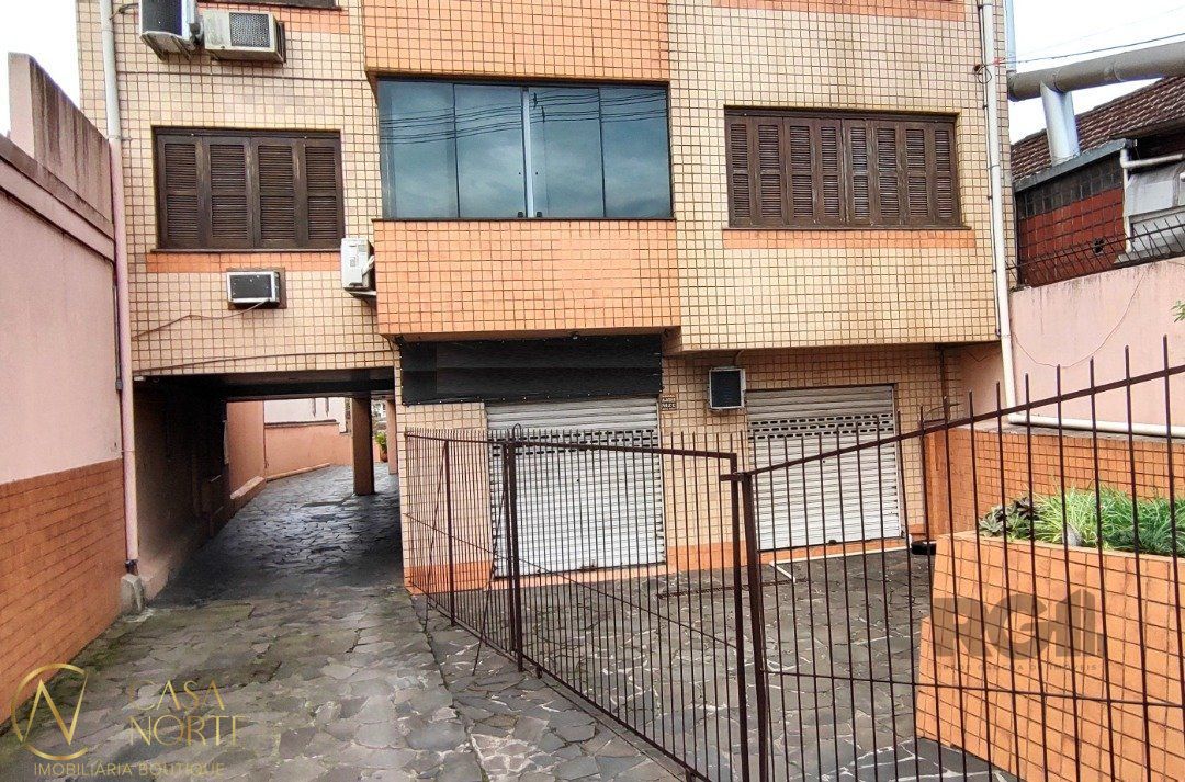 Apartamento à venda com 2 quartos, 77m², Avenida Professor Oscar Pereira no bairro Glória em Porto Alegre