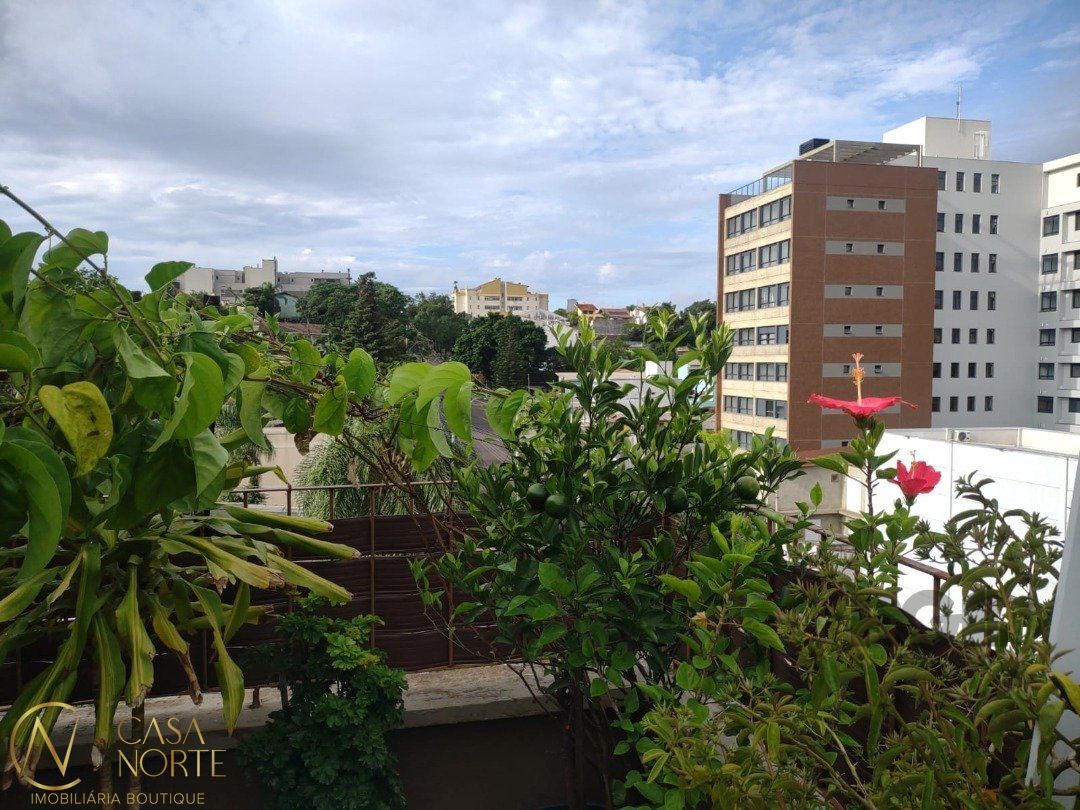 Cobertura à venda com 2 quartos, 138m², 1 vaga, Rua Doutor Campos Velho no bairro Cristal em Porto Alegre