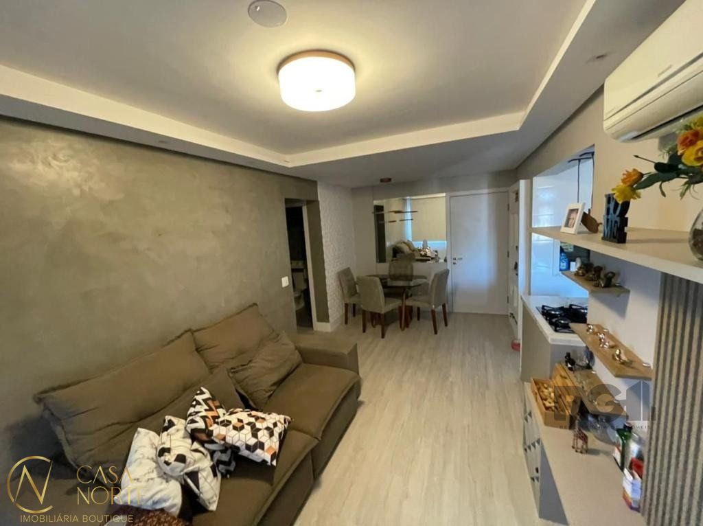 Apartamento à venda com 2 quartos, 60m², 1 suíte, 1 vaga, Rua Coronel Aparício Borges no bairro Glória em Porto Alegre