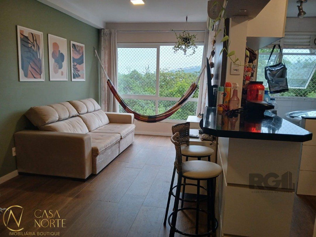 Apartamento à venda com 3 quartos, 71m², 1 suíte, 1 vaga, Avenida da Cavalhada no bairro Cavalhada em Porto Alegre