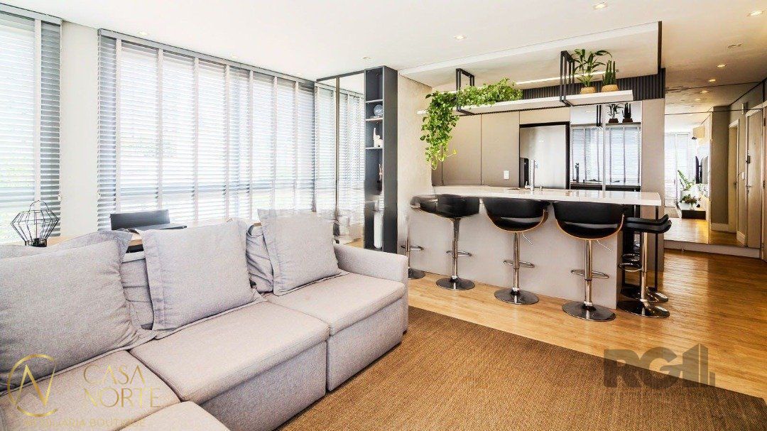 Apartamento à venda com 2 quartos, 88m², 2 suítes, 2 vagas, Avenida Itajaí no bairro Petrópolis em Porto Alegre