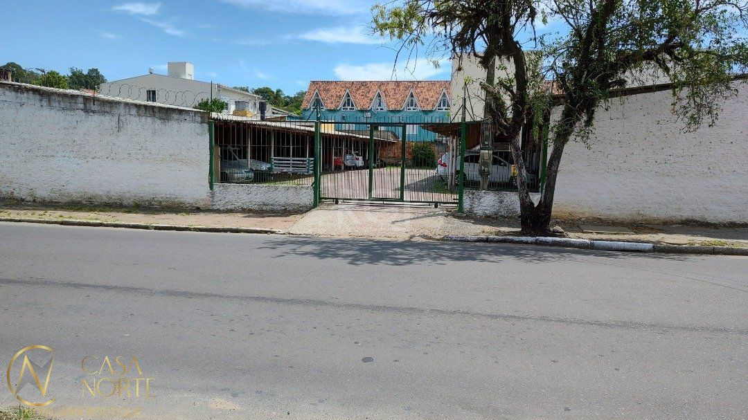 Terreno à venda  com 700m², Rua João Mora no bairro Camaquã em Porto Alegre