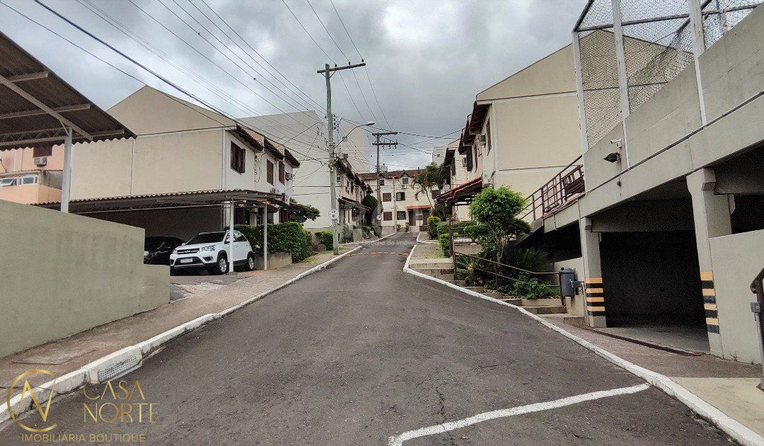 Casa de Condomínio à venda com 3 quartos, 72m², 1 suíte, 1 vaga, Avenida Monte Cristo no bairro Vila Nova em Porto Alegre