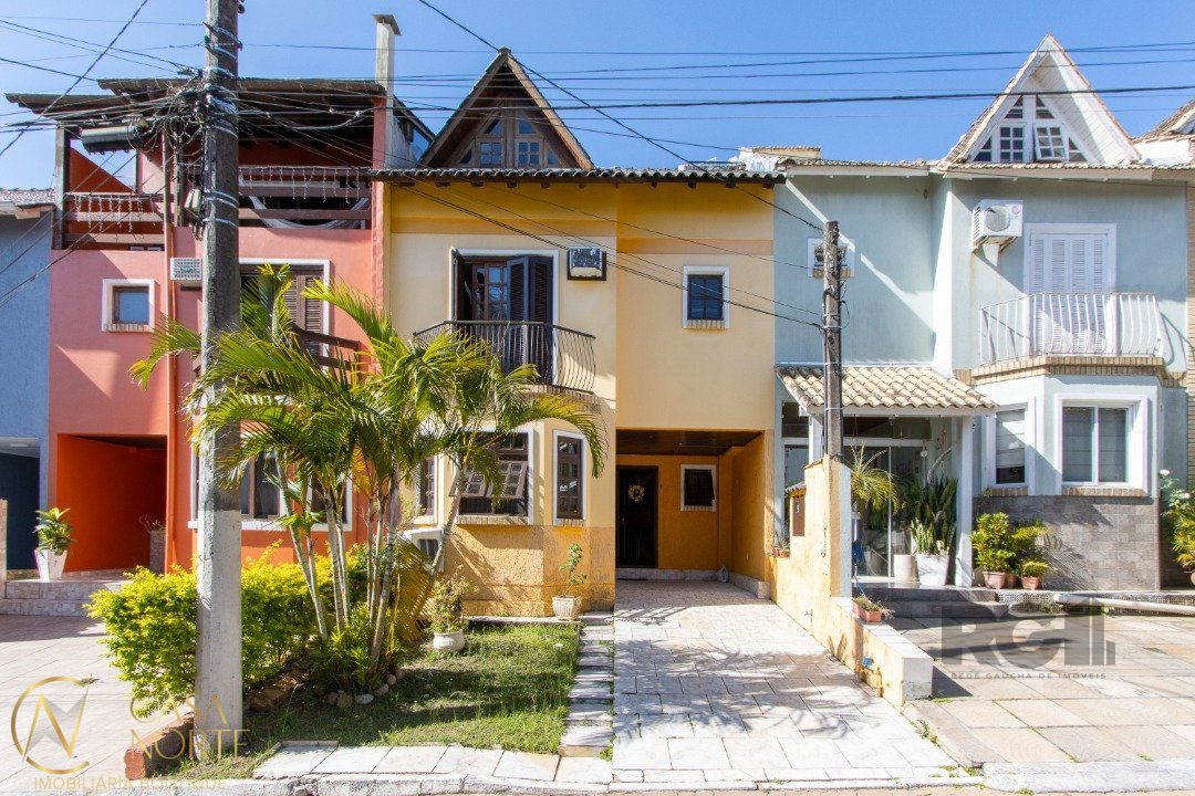 Casa de Condomínio à venda com 4 quartos, 161m², 1 suíte, 2 vagas, Rua Osório Mendes Ouriques no bairro Guarujá em Porto Alegre