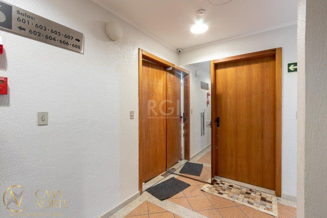 Sala Comercial à venda , 101m², Avenida Praia de Belas no bairro Praia de Belas em Porto Alegre