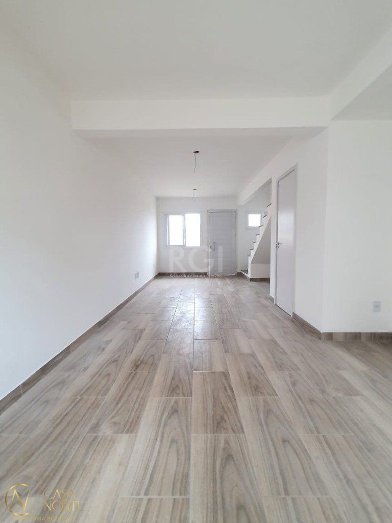 Casa de Condomínio à venda com 2 quartos, 64m², 1 vaga, Avenida Belem Velho no bairro Vila Nova em Porto Alegre