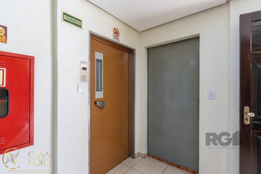 Apartamento à venda com 1 quarto, 44m², Rua Chico Pedro no bairro Camaquã em Porto Alegre