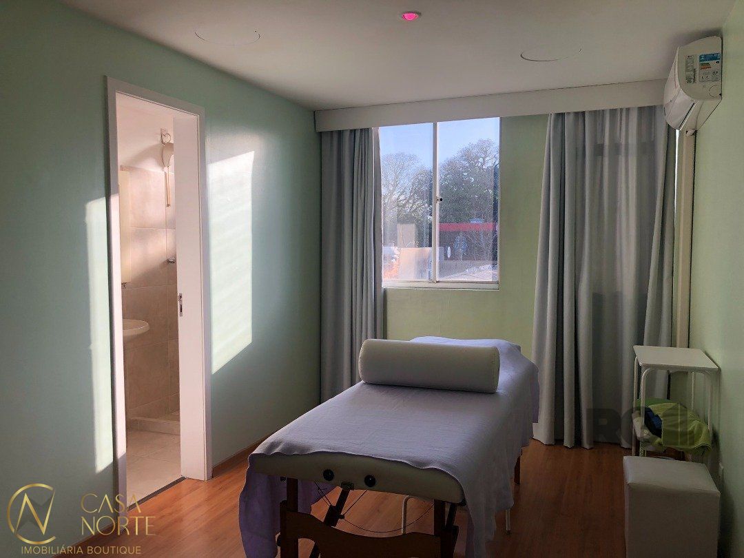 Sala Comercial à venda , 34m², Rua Doutor Mário Totta no bairro Tristeza em Porto Alegre