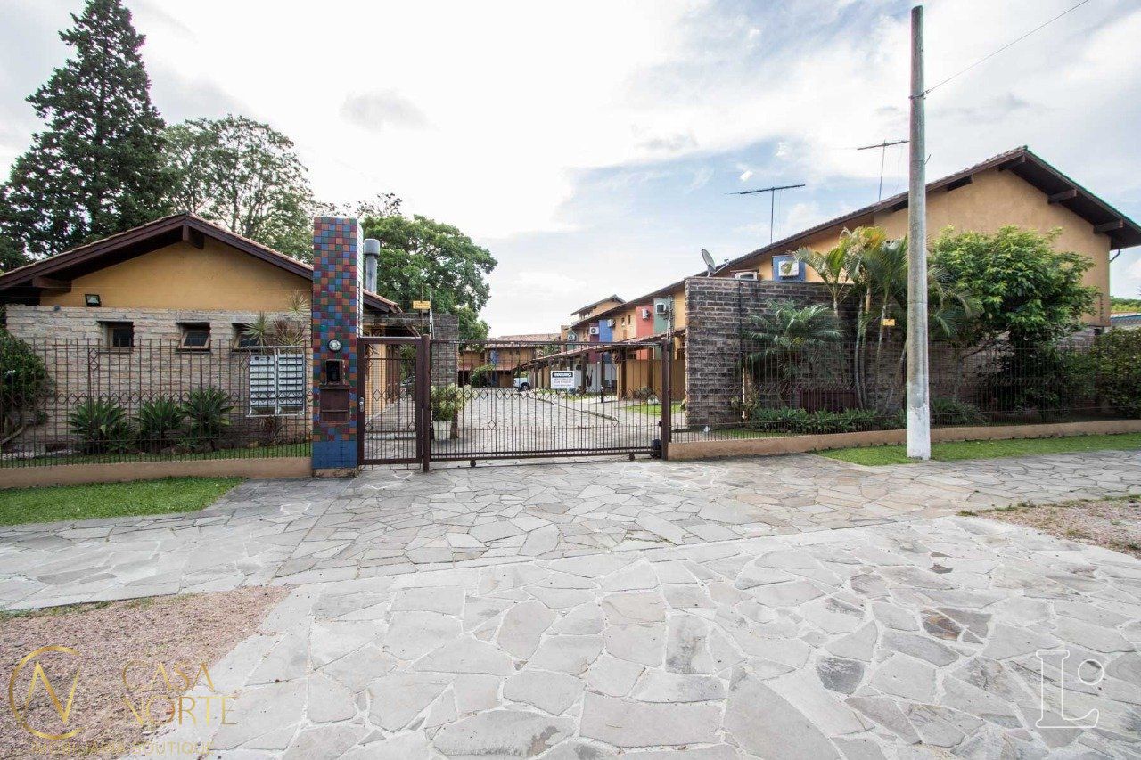 Casa de Condomínio à venda com 4 quartos, 117m², 1 suíte, 2 vagas, Avenida da Cavalhada no bairro Cavalhada em Porto Alegre