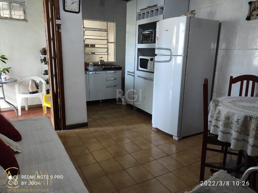 Casa à venda com 3 quartos, 90m², Rua Padre João Batista Reus no bairro Camaquã em Porto Alegre
