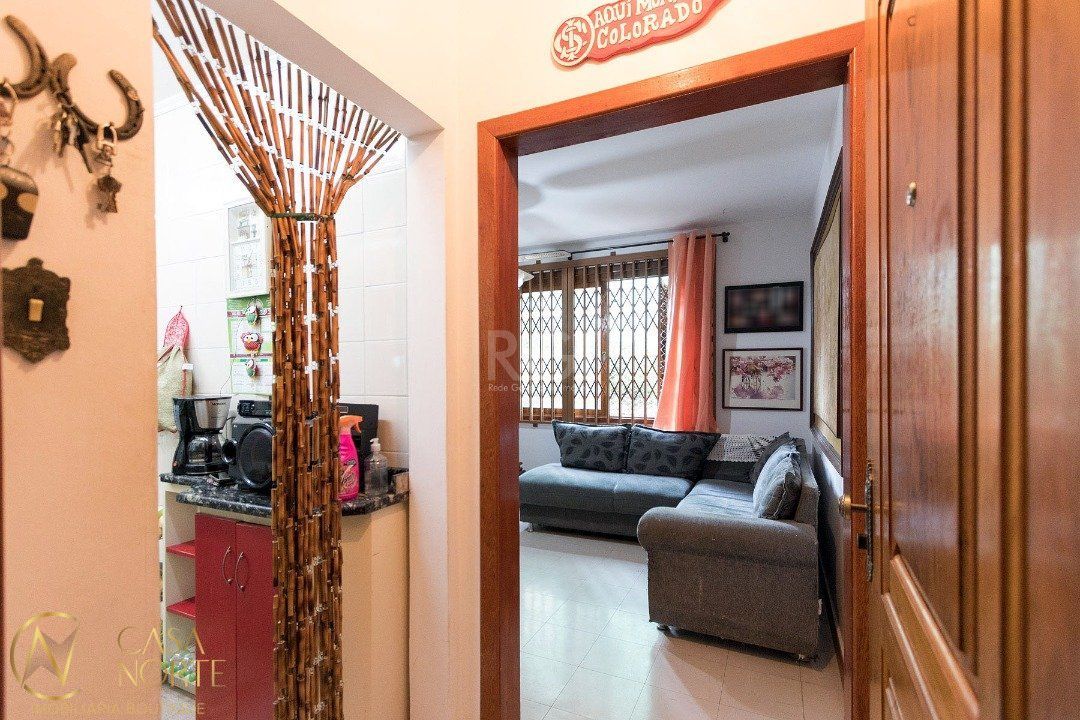 Apartamento à venda com 3 quartos, 81m², 1 vaga, Rua Orfanotrofio no bairro Santa Tereza em Porto Alegre