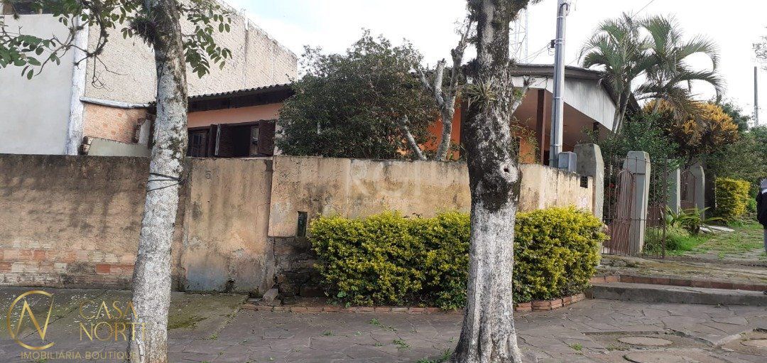 Casa à venda com 3 quartos, 80m², 2 vagas, Rua dos Caiaguais no bairro Espírito Santo em Porto Alegre