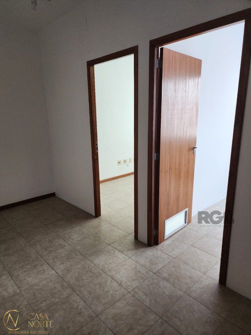 Sala Comercial à venda , 37m², 1 vaga, Rua Doutor Vicente de Paula Dutra no bairro Praia de Belas em Porto Alegre