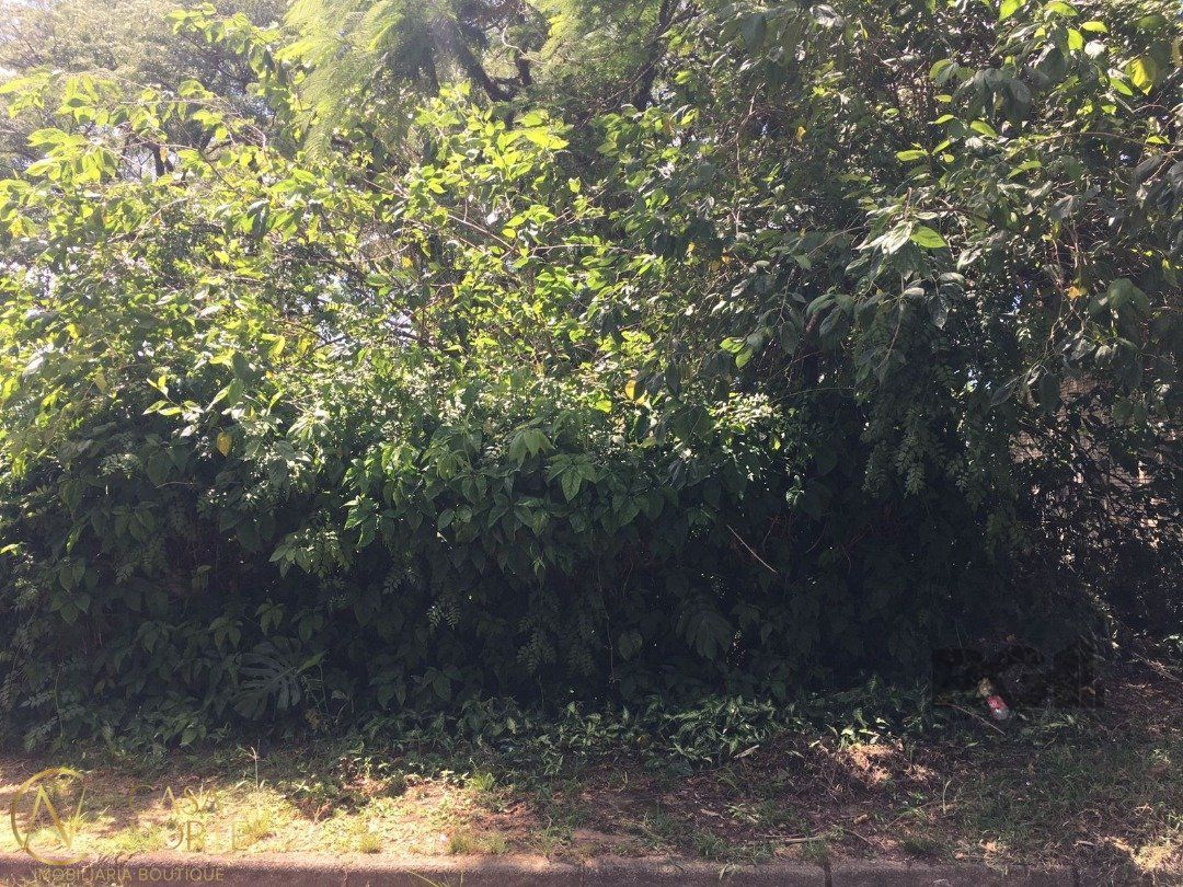 Terreno à venda  com 671m², Rua Liberal no bairro Tristeza em Porto Alegre