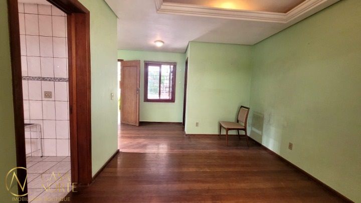 Casa de Condomínio à venda com 3 quartos, 174m², 1 suíte, 2 vagas, Rua Dona Elvira no bairro Ipanema em Porto Alegre