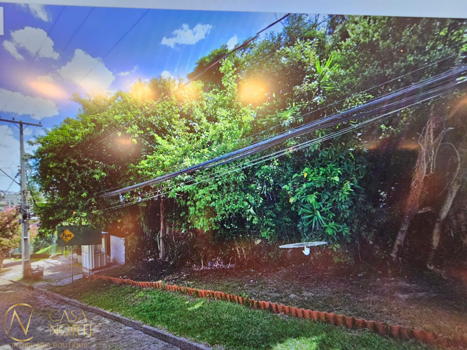 Terreno à venda  com 1892m², Avenida Icaraí no bairro Cristal em Porto Alegre