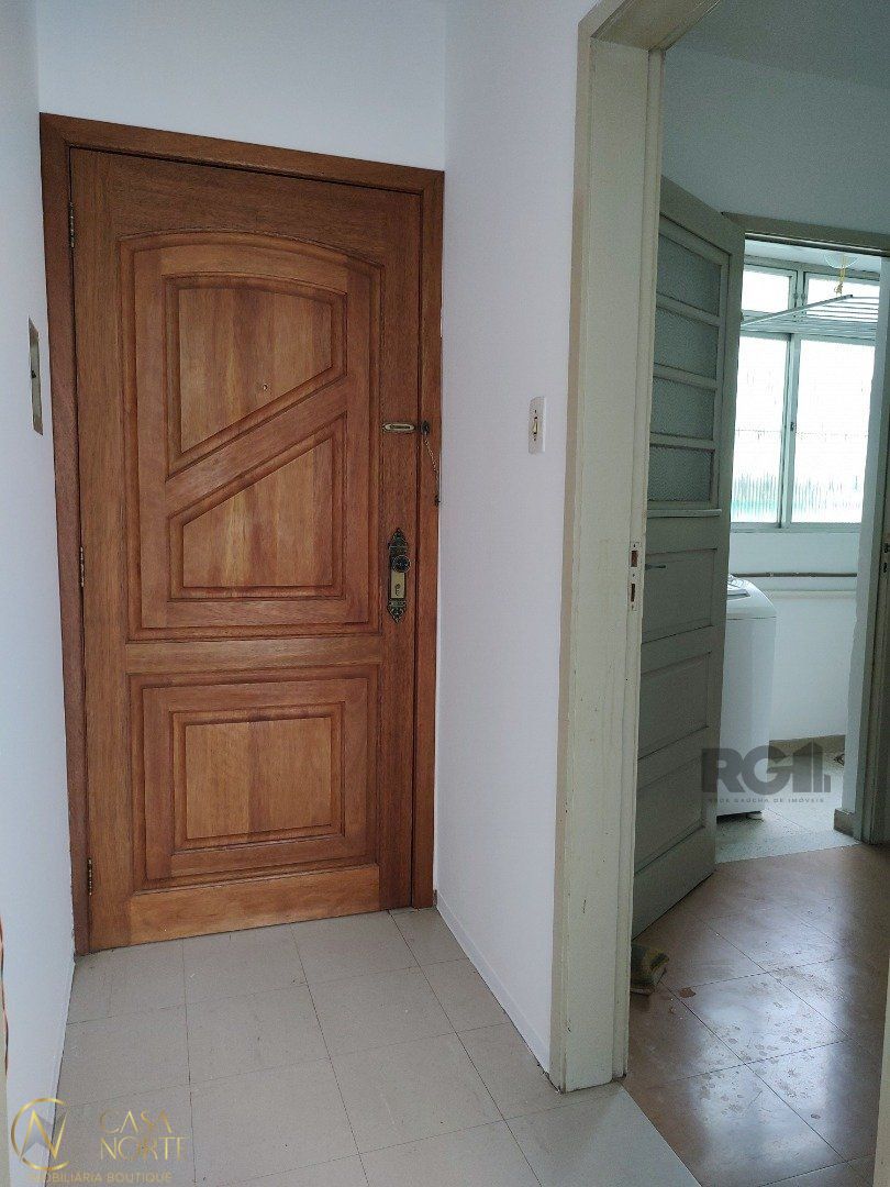 Apartamento à venda com 2 quartos, 55m², 1 vaga, Rua Dona Otilia no bairro Santa Tereza em Porto Alegre