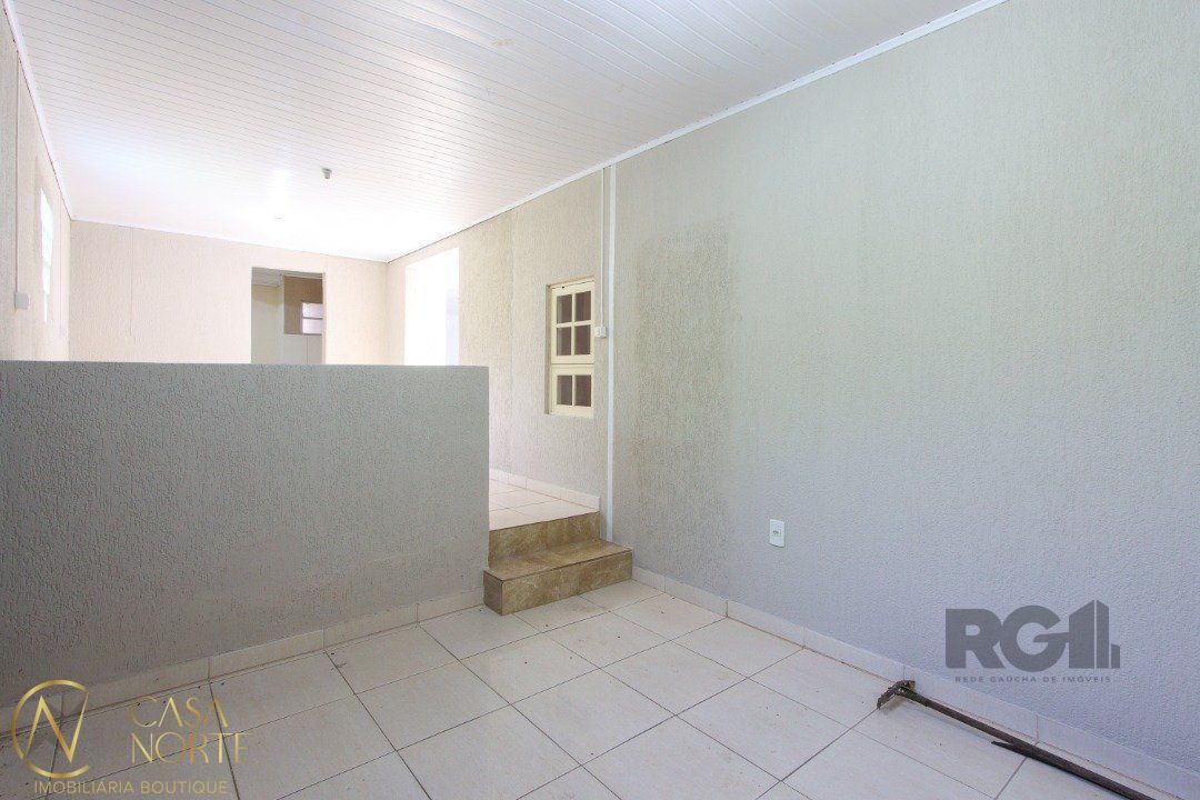 Casa à venda com 2 quartos, 109m², 1 vaga, Rua General Rondon no bairro Tristeza em Porto Alegre