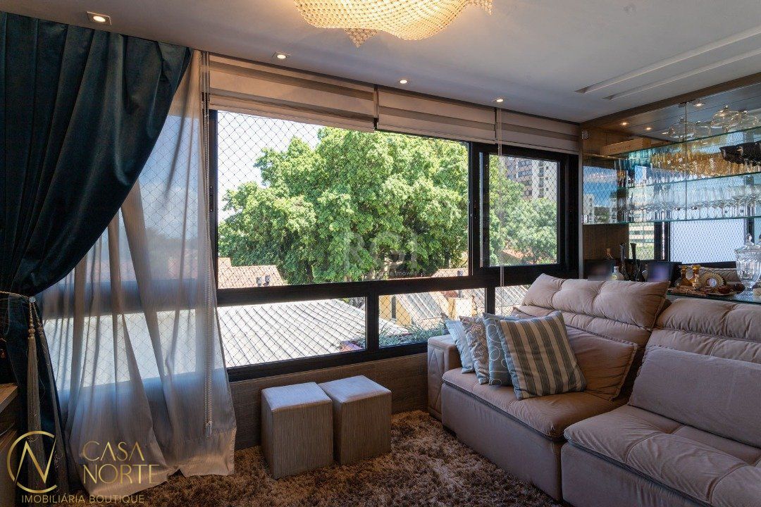 Apartamento à venda com 3 quartos, 85m², 1 suíte, 2 vagas, Rua Marechal Hermes no bairro Camaquã em Porto Alegre